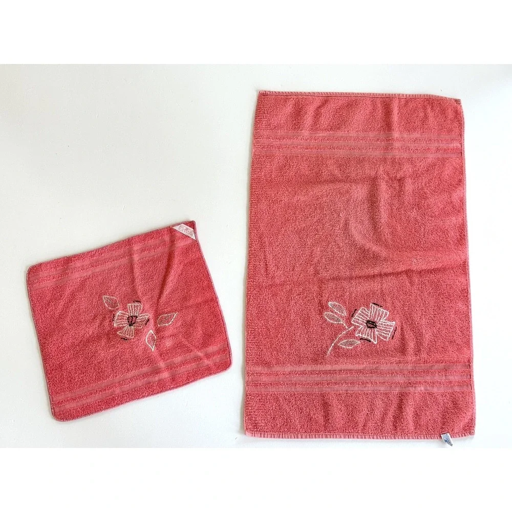Vintage Cannon Pink 3D Flower Hand Towel & Washcloth Made in U.S.A. Set Of 2